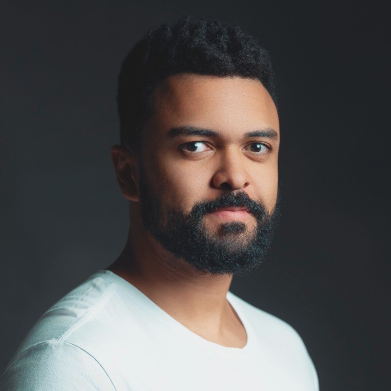 Eder Oliveira profile photo from LinkeIn
