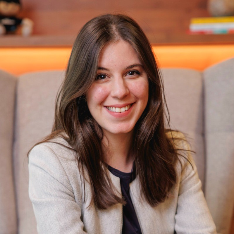 The avatar image for Isabela Rossi