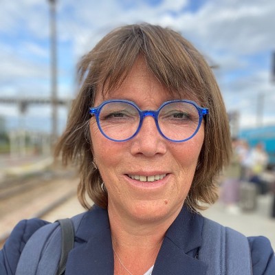 Anne-Claire DEVOGE profile photo from LinkeIn