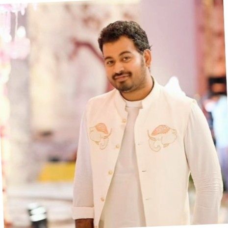 Vijay Eesam profile photo from LinkeIn