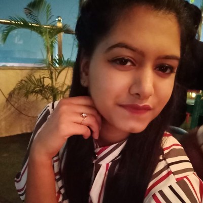 Khushbu Garg profile photo from LinkeIn